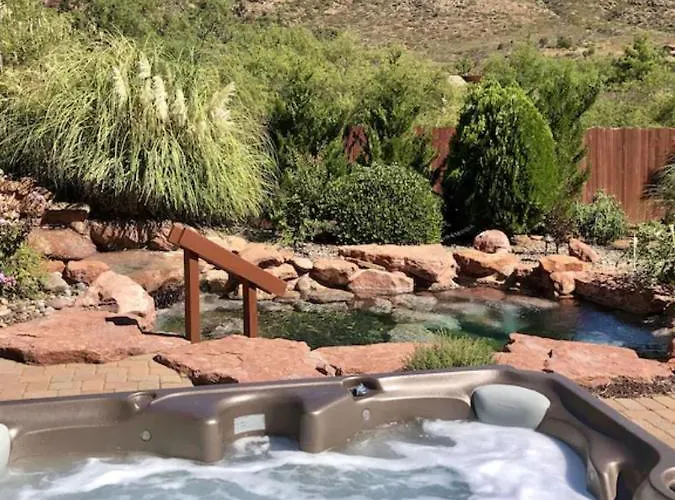 Holiday home 1 Home! Epic Mountain Views With Pool & Hot Tub *