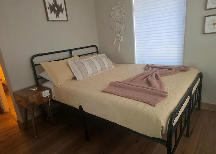 Holiday home 1 Home! Epic Mountain Views With Pool & Hot Tub *