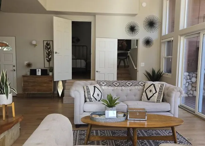 Holiday home 1 Home! Epic Mountain Views With Pool & Hot Tub Sedona